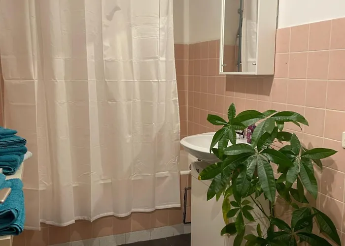 Ruhige 2-zimmer-wohnung Fuer 1 - 4 Personen Nahe Wuerzburg Von Privat